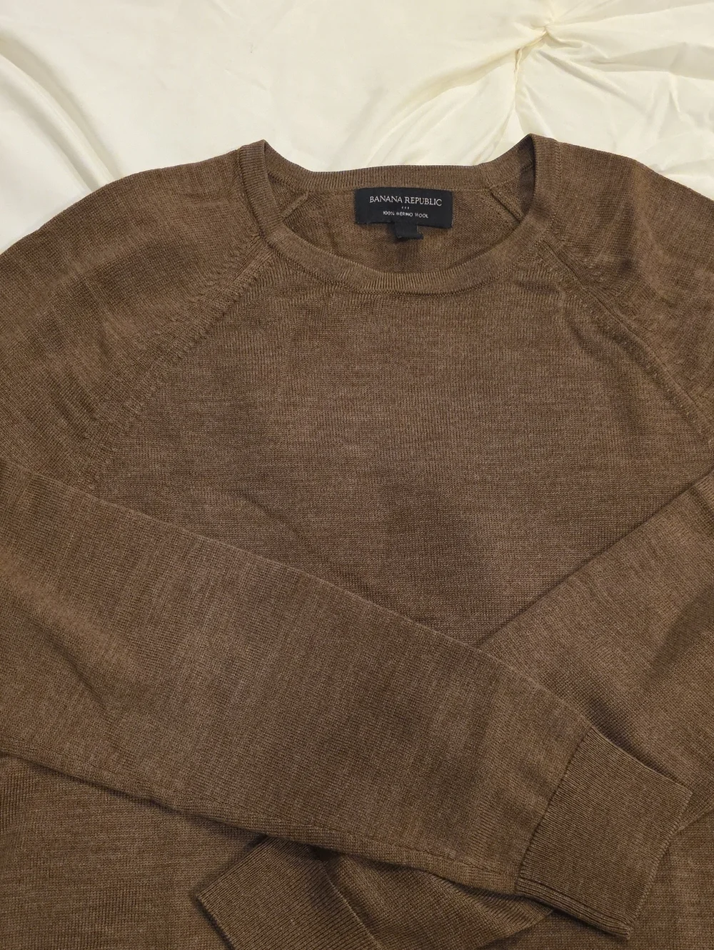 Banana Republic Men’s Brown Crewneck Wool Sweater